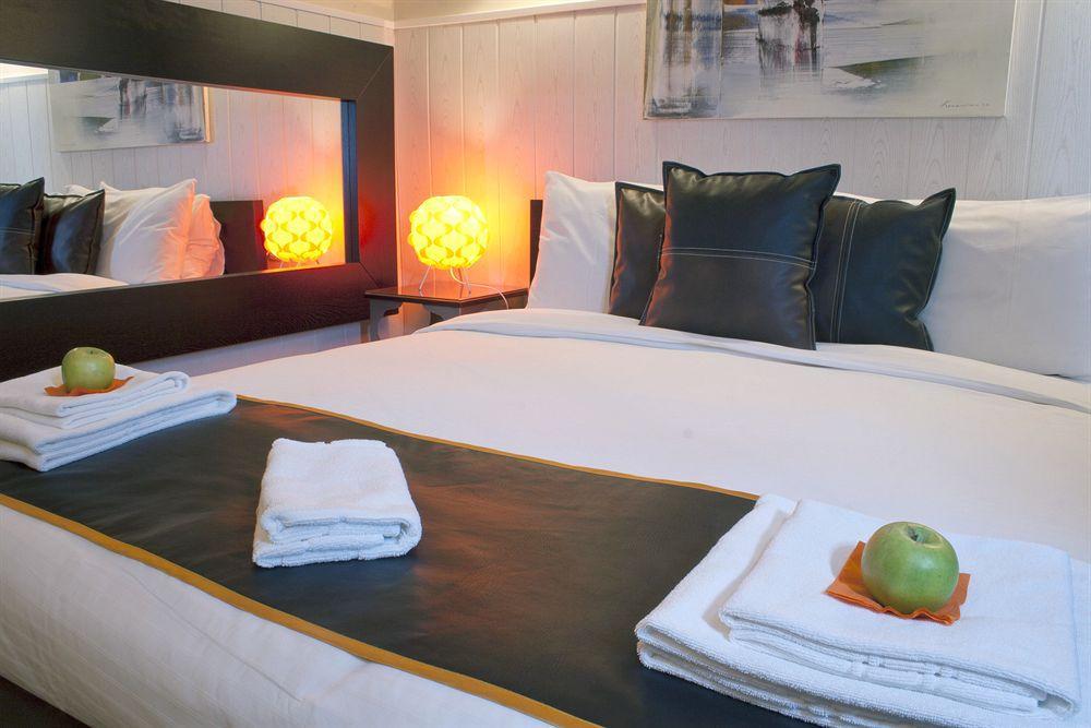 מדריד Hostal Oxum מראה חיצוני תמונה