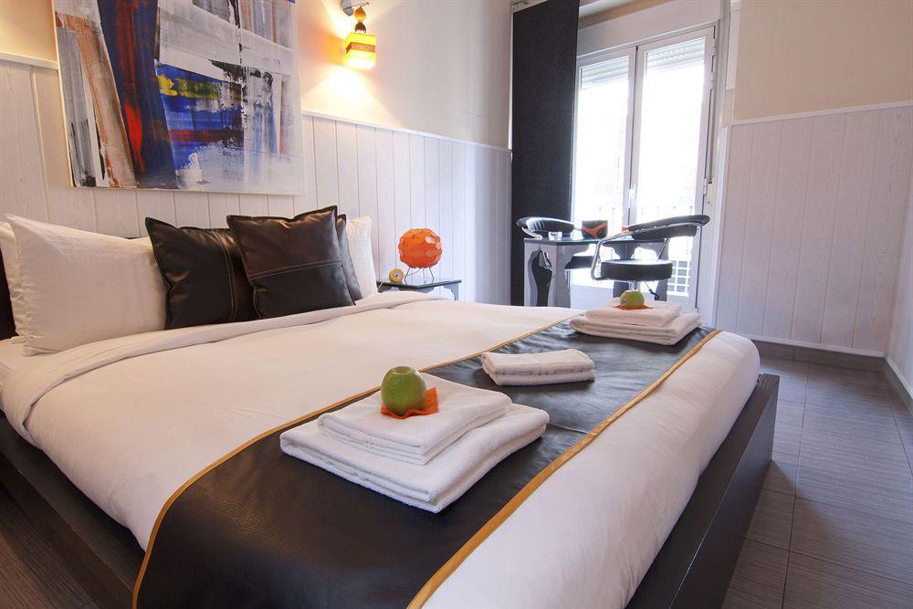 מדריד Hostal Oxum מראה חיצוני תמונה