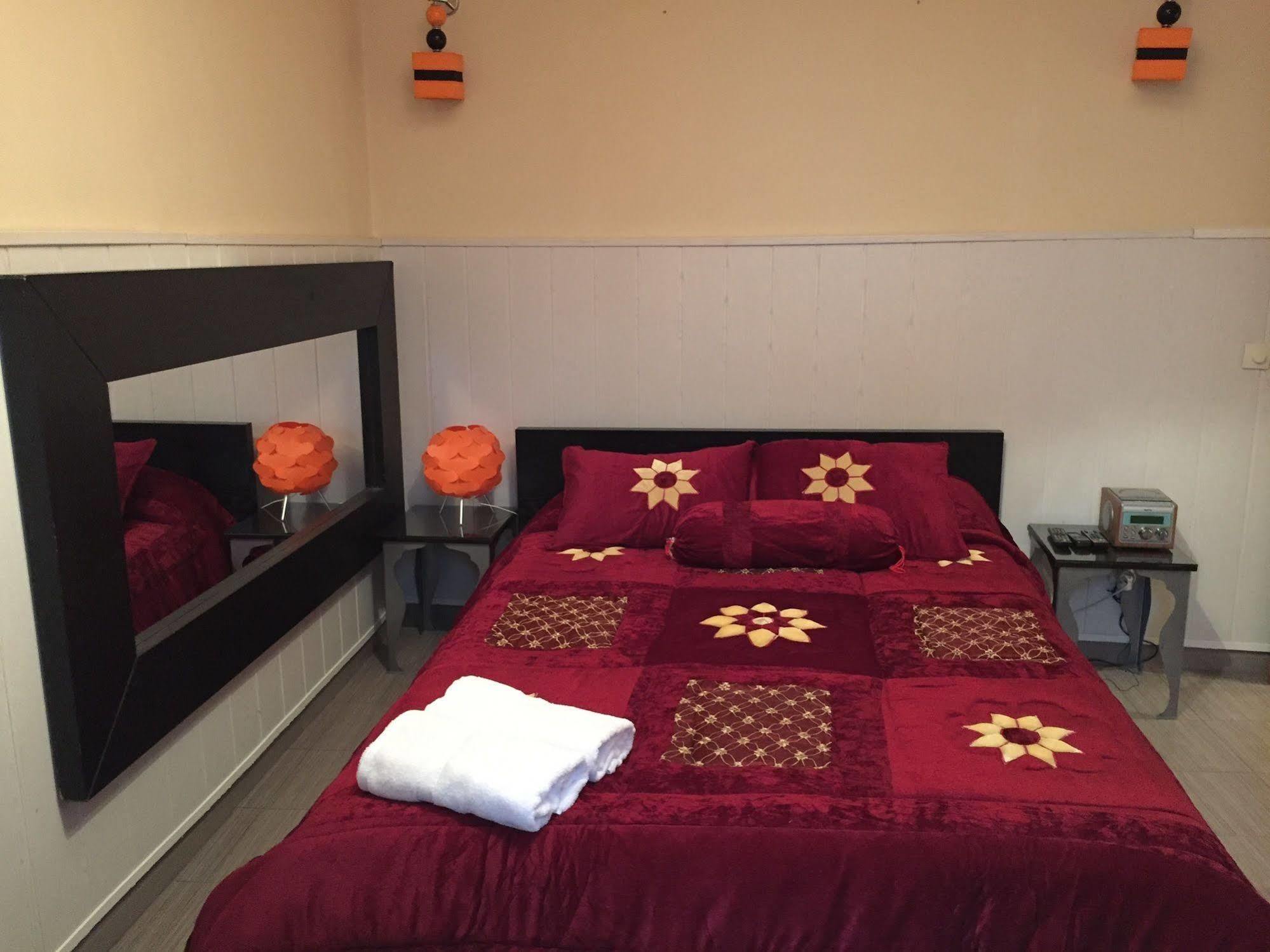 מדריד Hostal Oxum מראה חיצוני תמונה