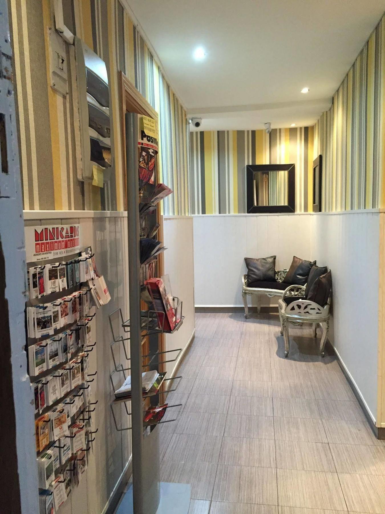 מדריד Hostal Oxum מראה חיצוני תמונה