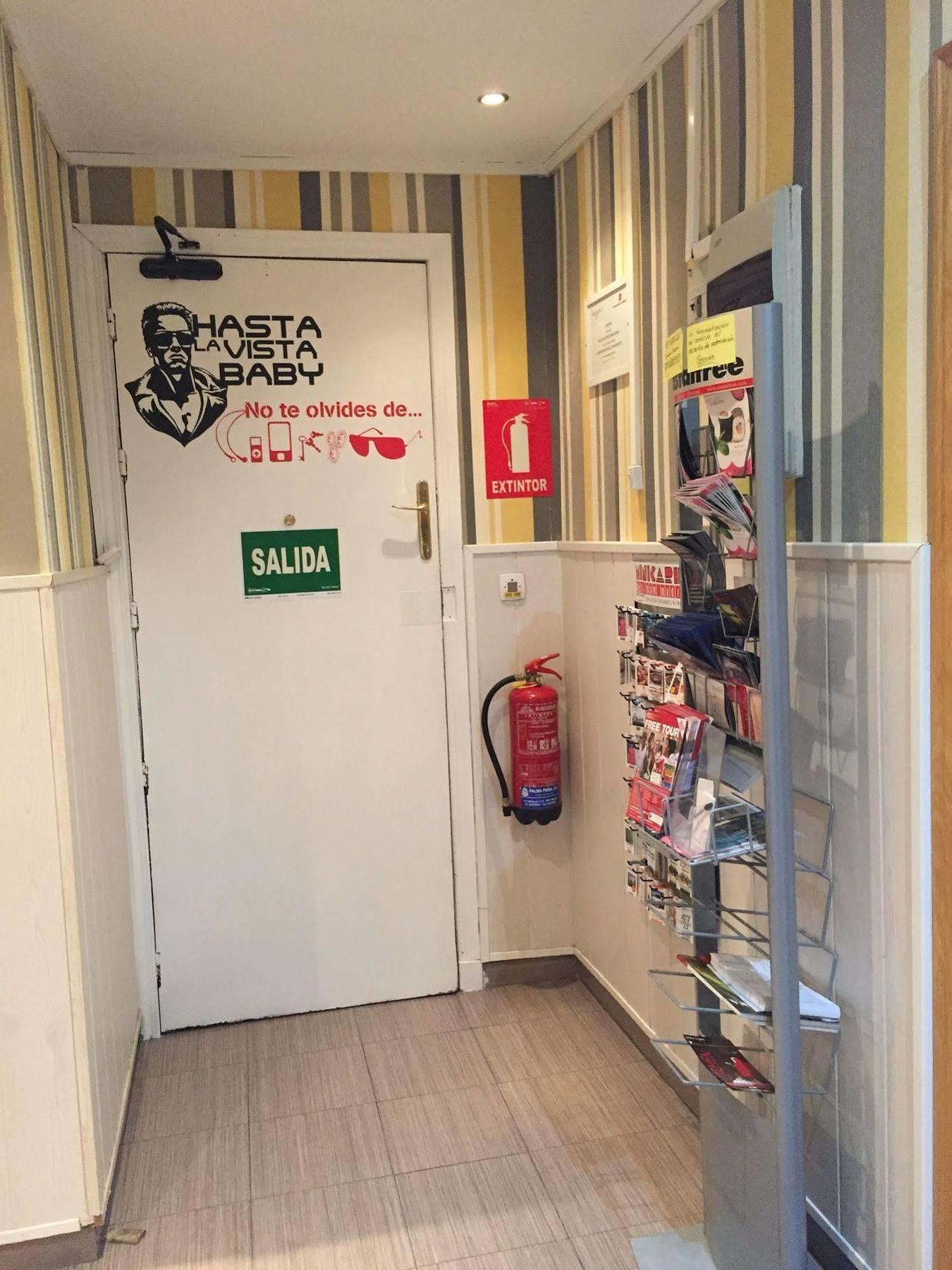 מדריד Hostal Oxum מראה חיצוני תמונה